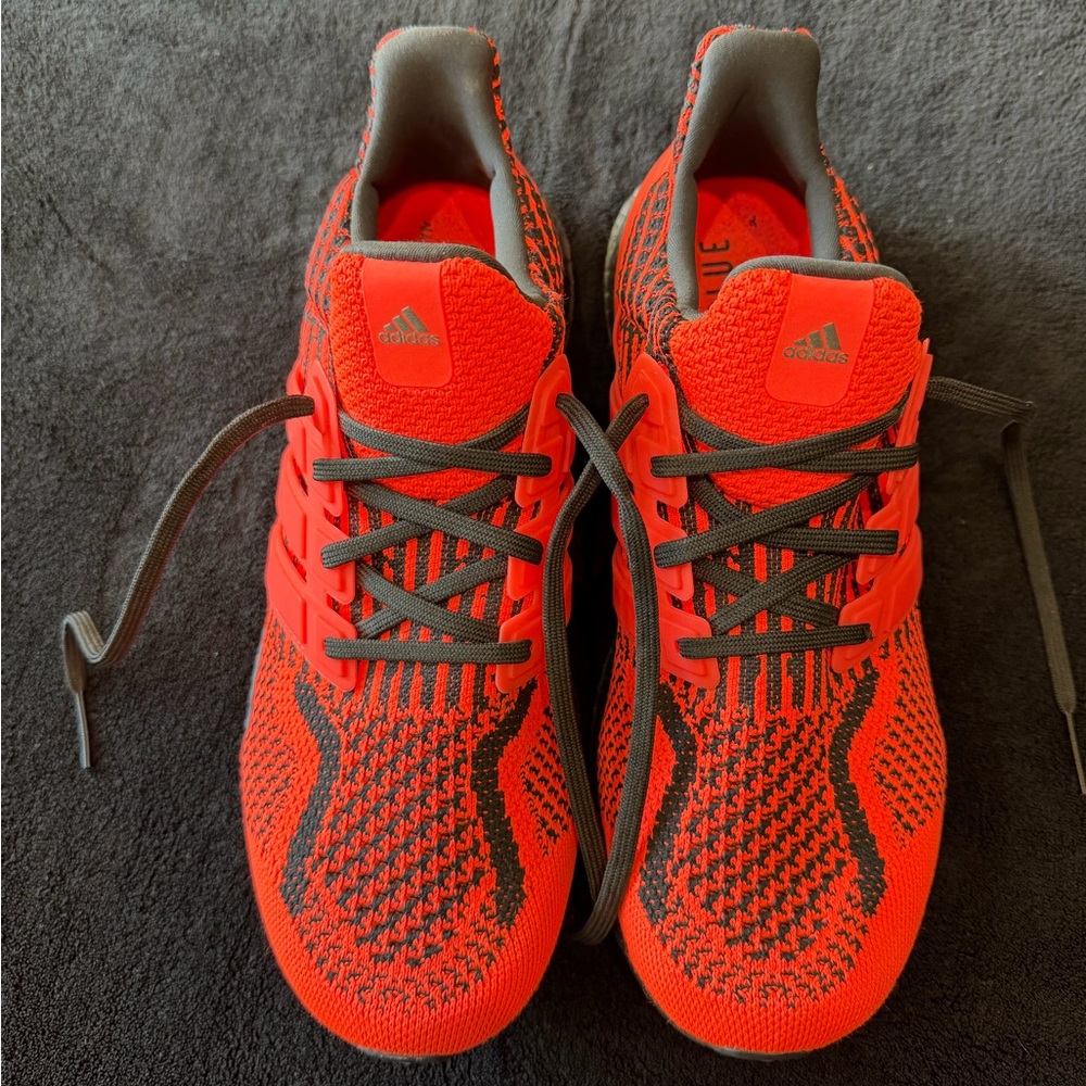 Adidas Ultra Boost 5.0 DNA Solar Red Size 10.5